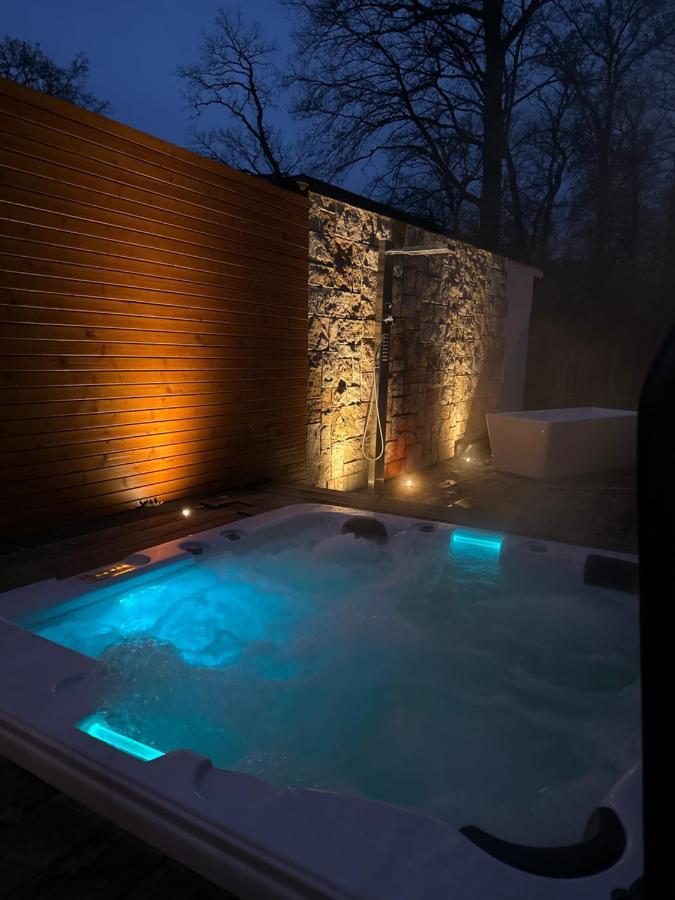 Designer-loft Mit Whirlpool Appartement Keulen