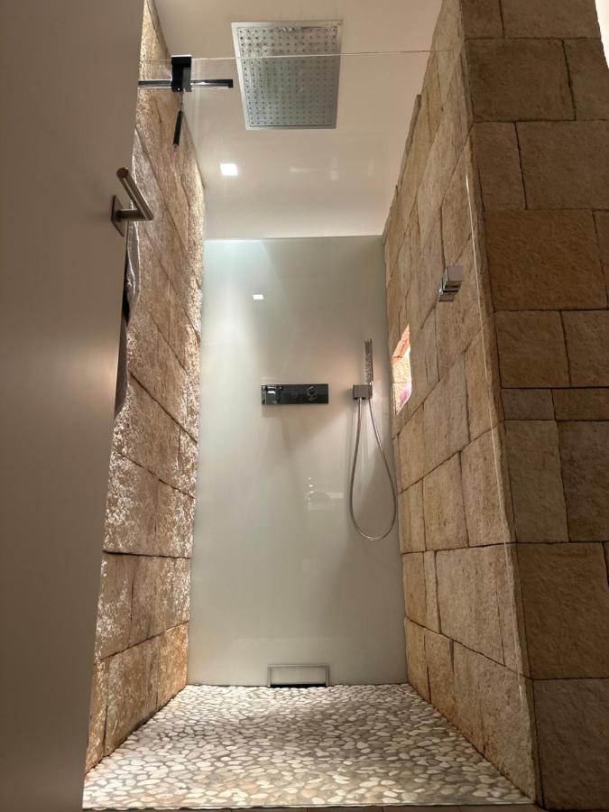 Designer-loft Mit Whirlpool Apartment Cologne